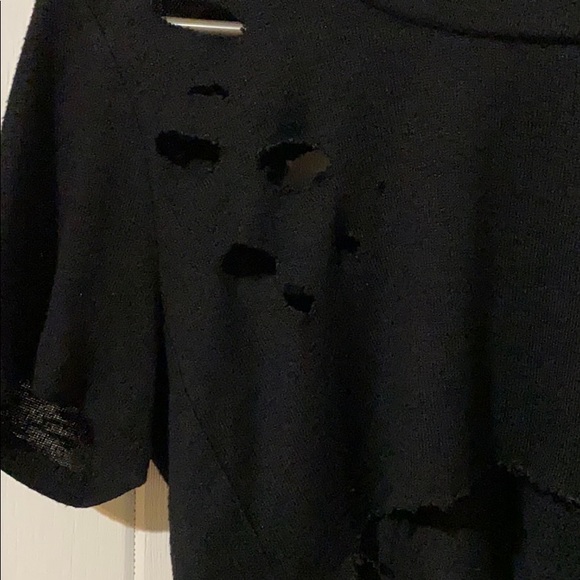 Crop top - Picture 2 of 6